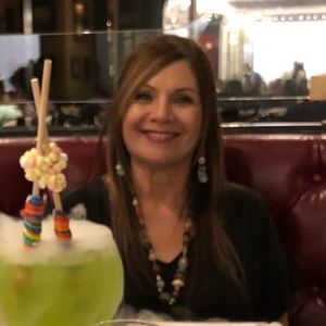 Meet your Posher, Migdalia